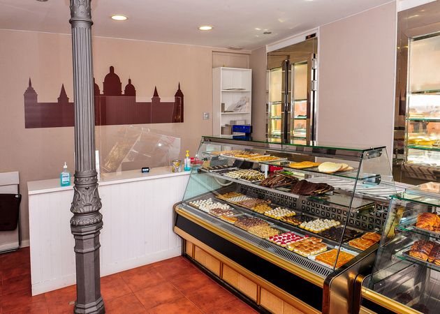 Image gallery Pastelería Pontón 2