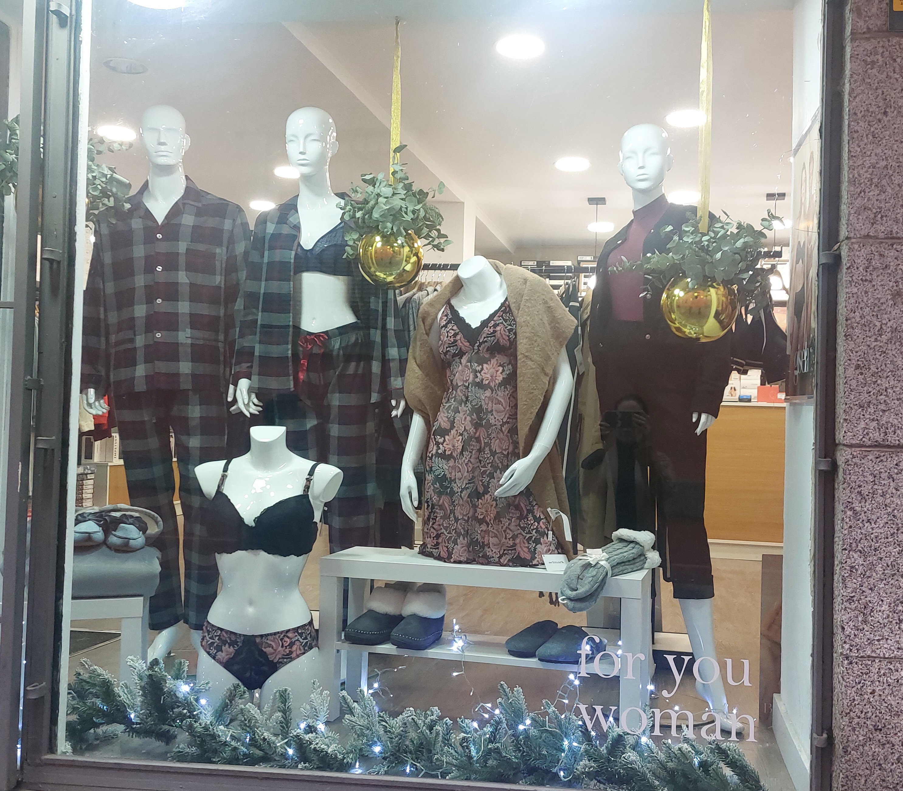 Thumbnail NURIA, INTIMATE FASHION