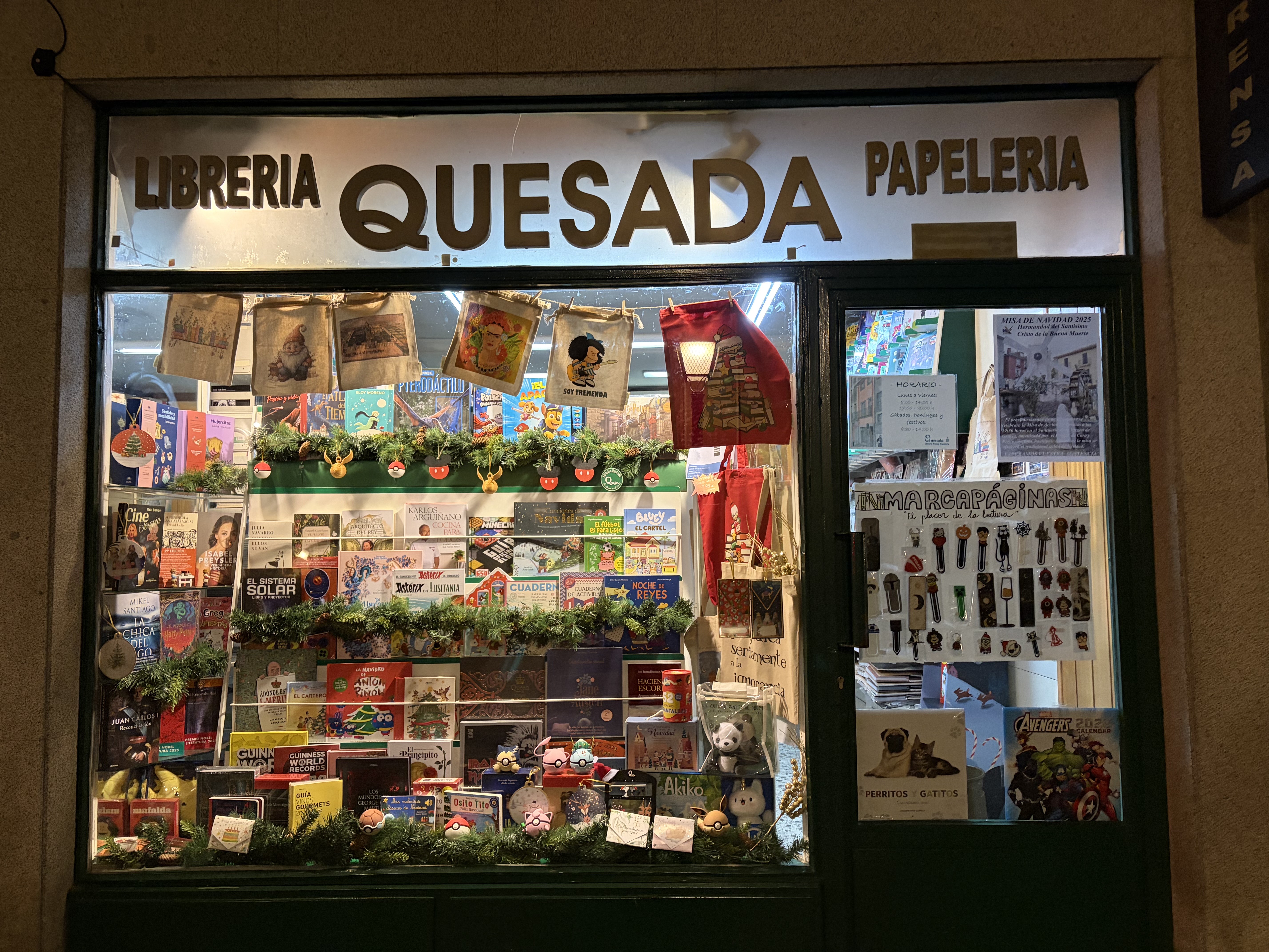 Thumbnail Quesada Bookstore